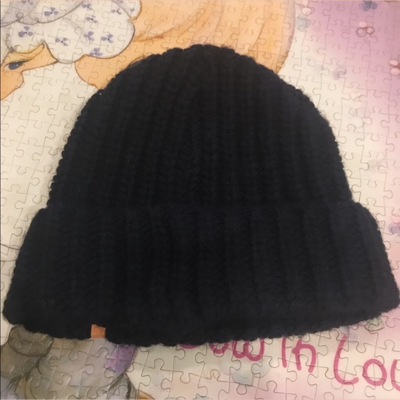 Navy Blue Levi’s Beanie - Picture 2 of 4